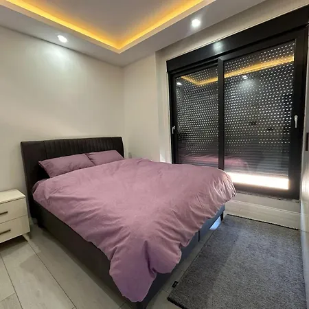 Tunc Apartment